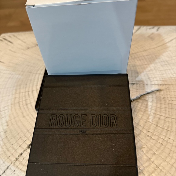 Rouge Dior Black Compact - Picture 1 of 3
